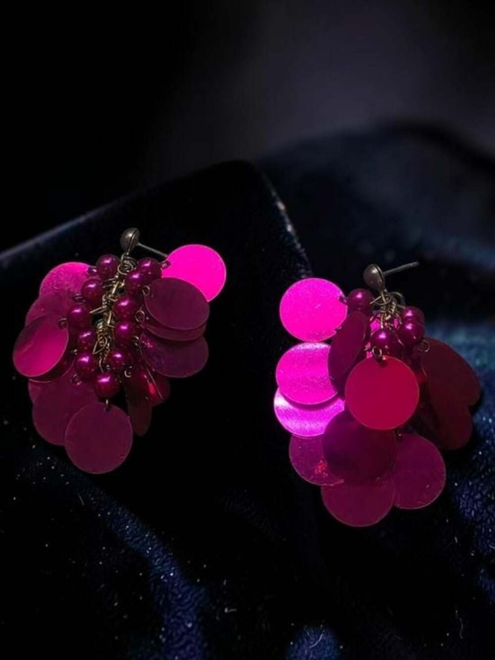 Vintage Hot Pink Sequin Disc Faux Pearl Cluster Dangle Post Earrings
